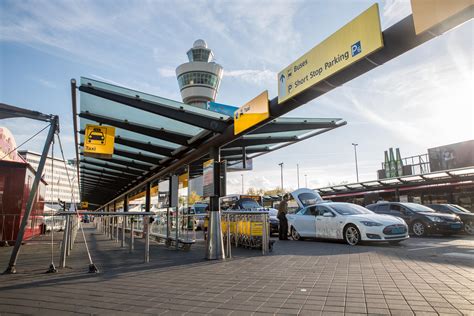 taxis from schiphol airport
